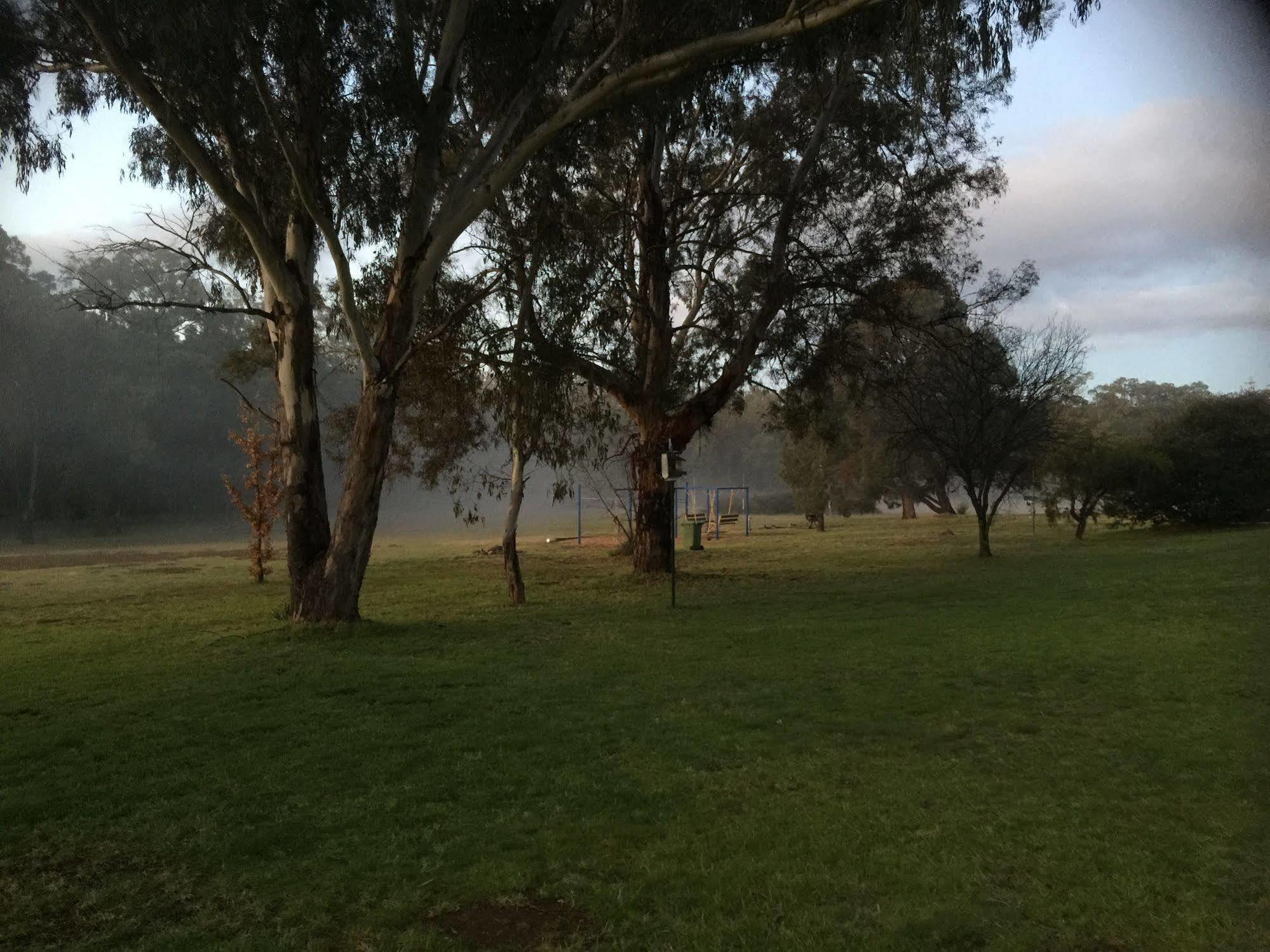 Warrumbungles Mountain Motel Coonabarabran Zewnętrze zdjęcie